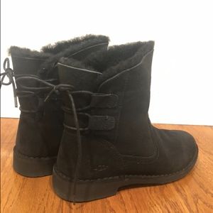 Ugg Sz 7.5 Ankle Bootie Naiyah